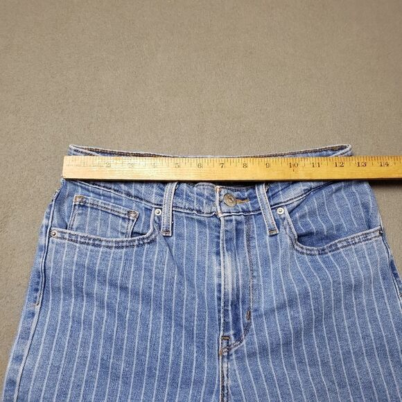 Levi's Women's High Rise Jeans - Blue and White - Picture 13 of 13